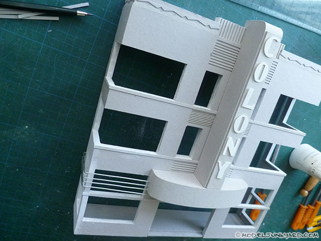 colony-hotel-miami-facade-1-43-scale-model-08