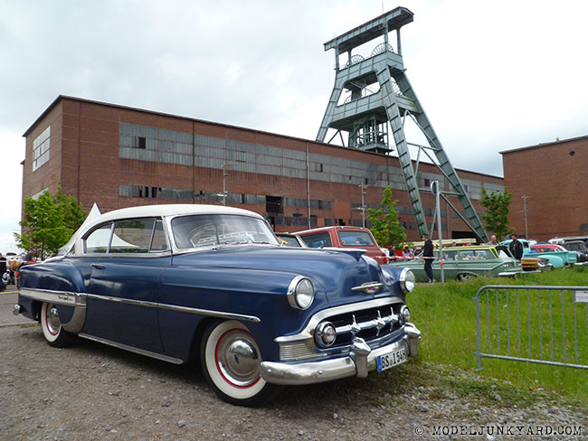Post image for Kustom Kulture Forever Show 2014 – CARS [200+ pics ]
