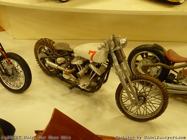 jabbeke-2014-on-the-road-scale-model-car-show-bikes-008