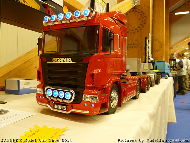 jabbeke-2014-on-the-road-scale-model-car-show-trucks-rigs-trailers023