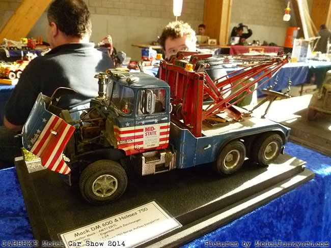 jabbeke-2014-on-the-road-scale-model-car-show-trucks-rigs-trailers063