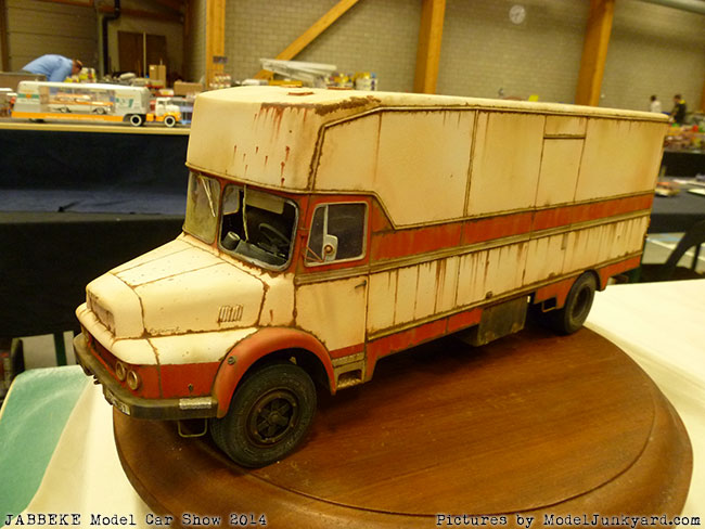 jabbeke-2014-on-the-road-scale-model-car-show-trucks-rigs-trailers216