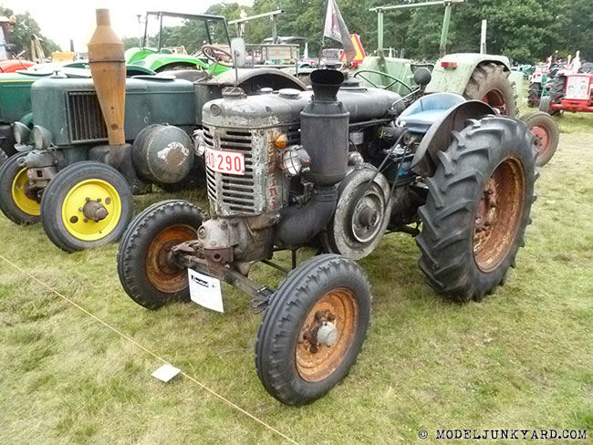 machine-club-kempen-belgium-vintage-tractor-111