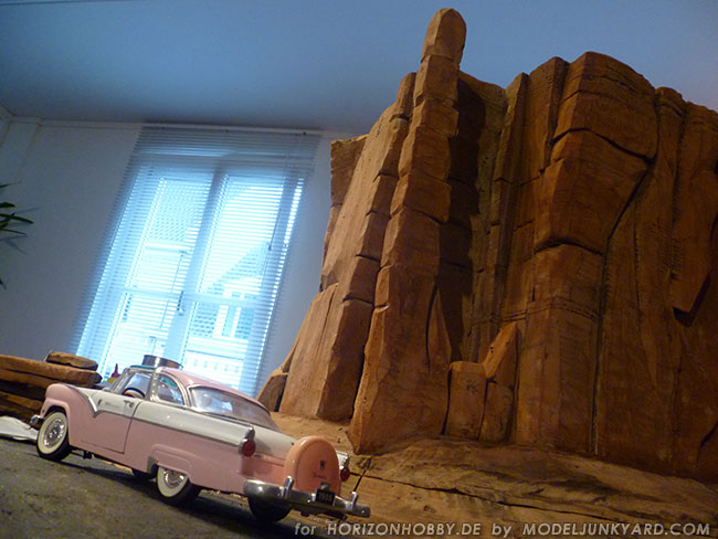 HorizonHobby 's Monument Valley diorama for MediaMarkt Elmshorn